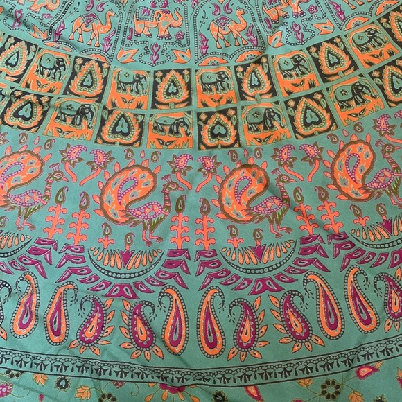 Urban Outfitters Tapestry - Picture 2 of 5